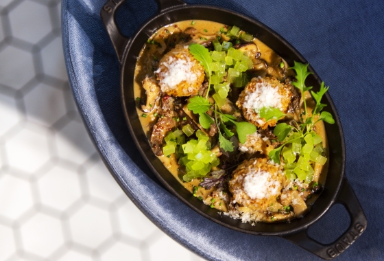 stroganoff_topshot_bistro_2